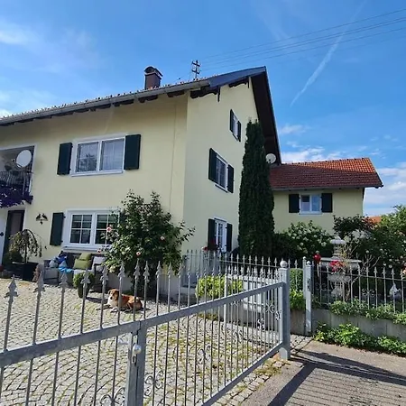 شقة Idyllisches Ferienhaeuschen Im Allgaeu *